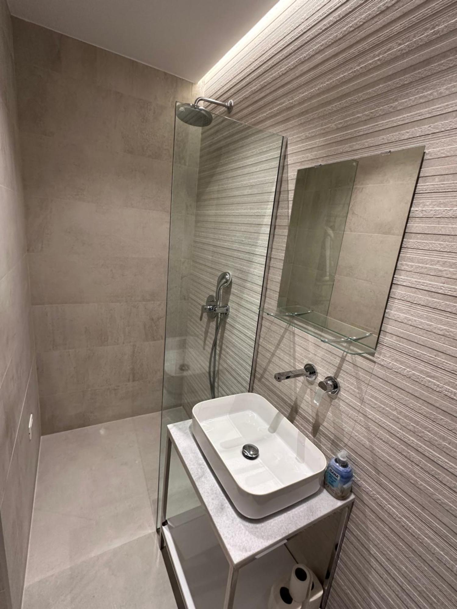 Amazon 8 Guesthouse Tirana Zewnętrze zdjęcie